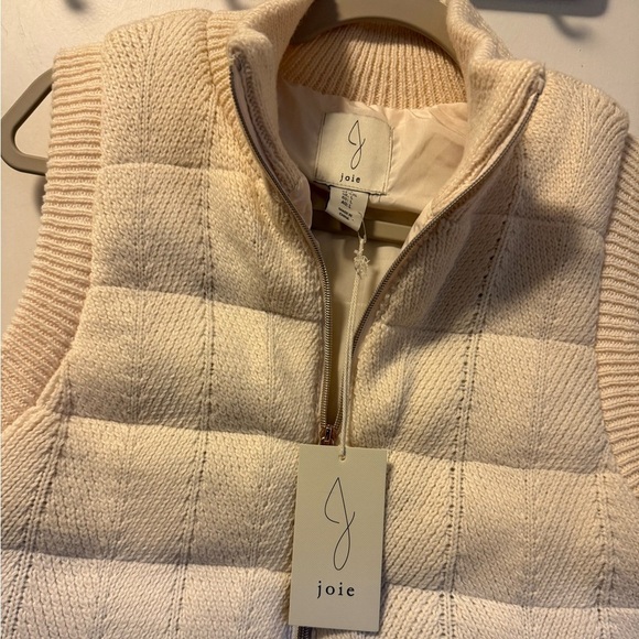 NWT Joie Cream Puffer Knit Vest, Size L - Picture 7 of 8